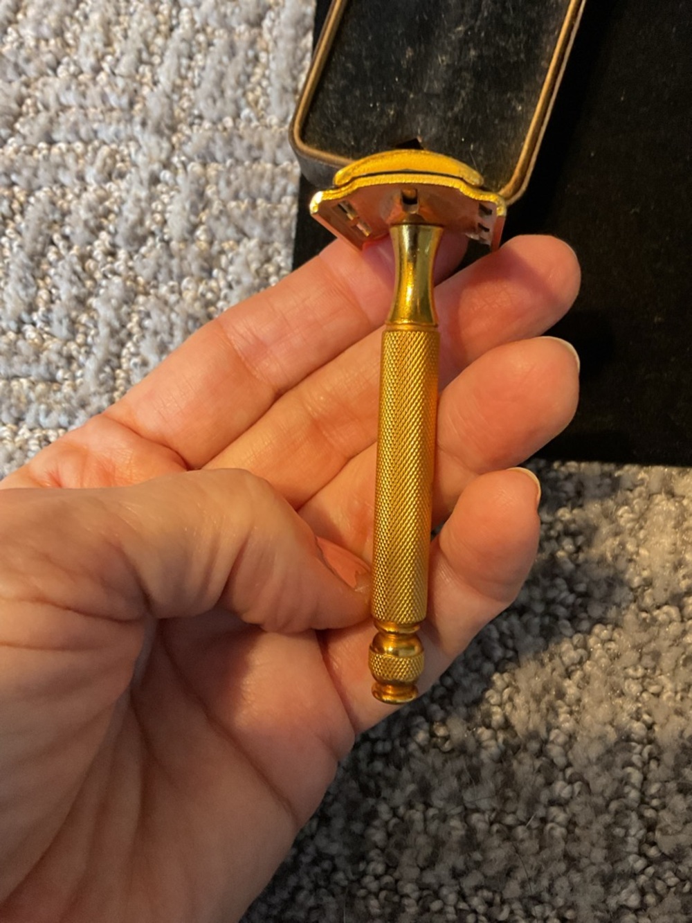 Gold Vintage GILLETTE Razor - Picture 4 of 5
